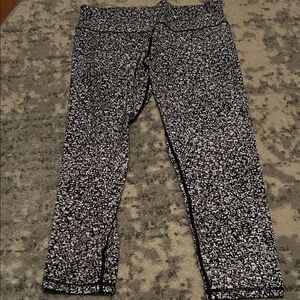 ZYIA Black and White Textured Leggings